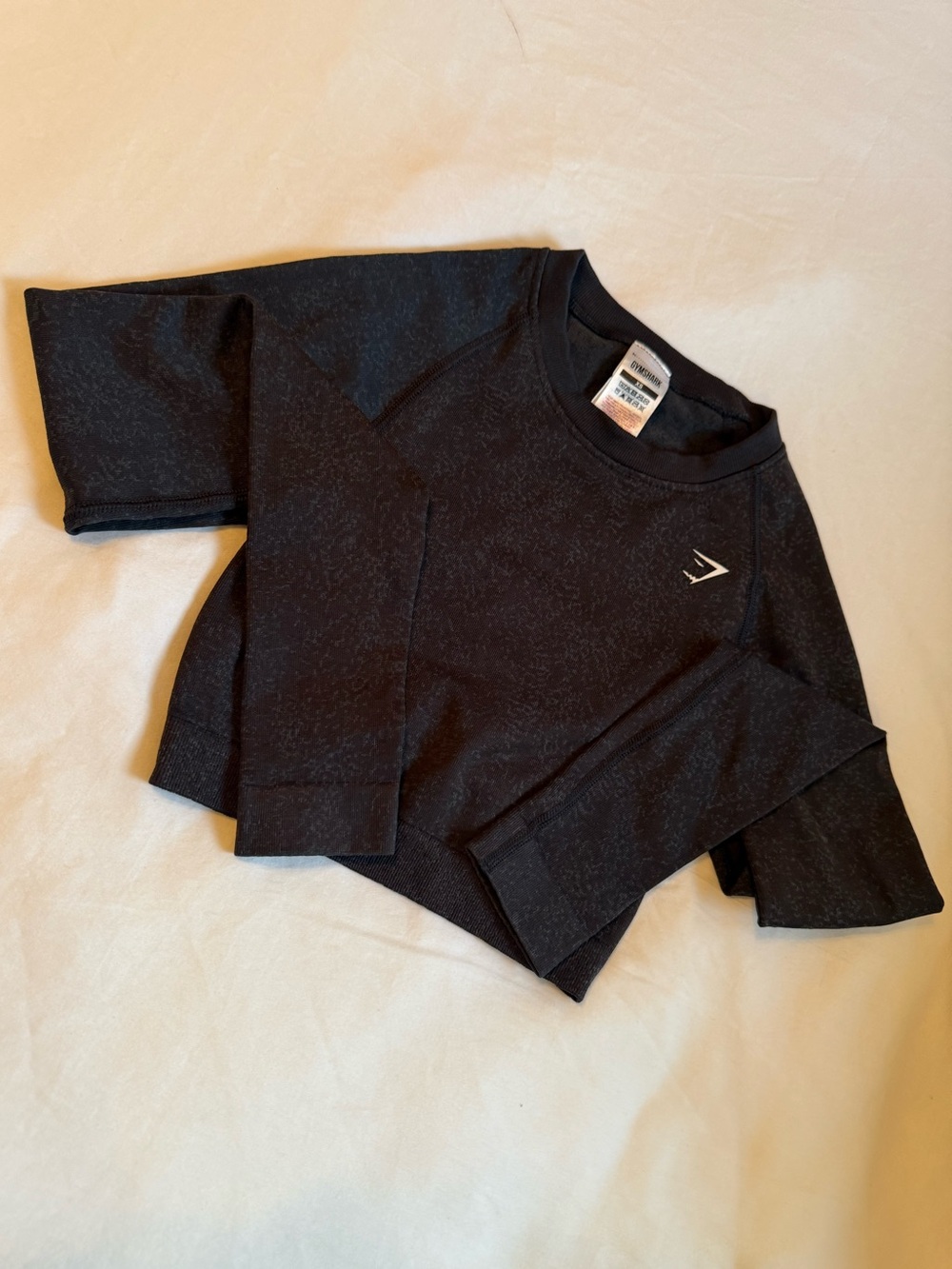 XS Gymshark long sleeve crop top
